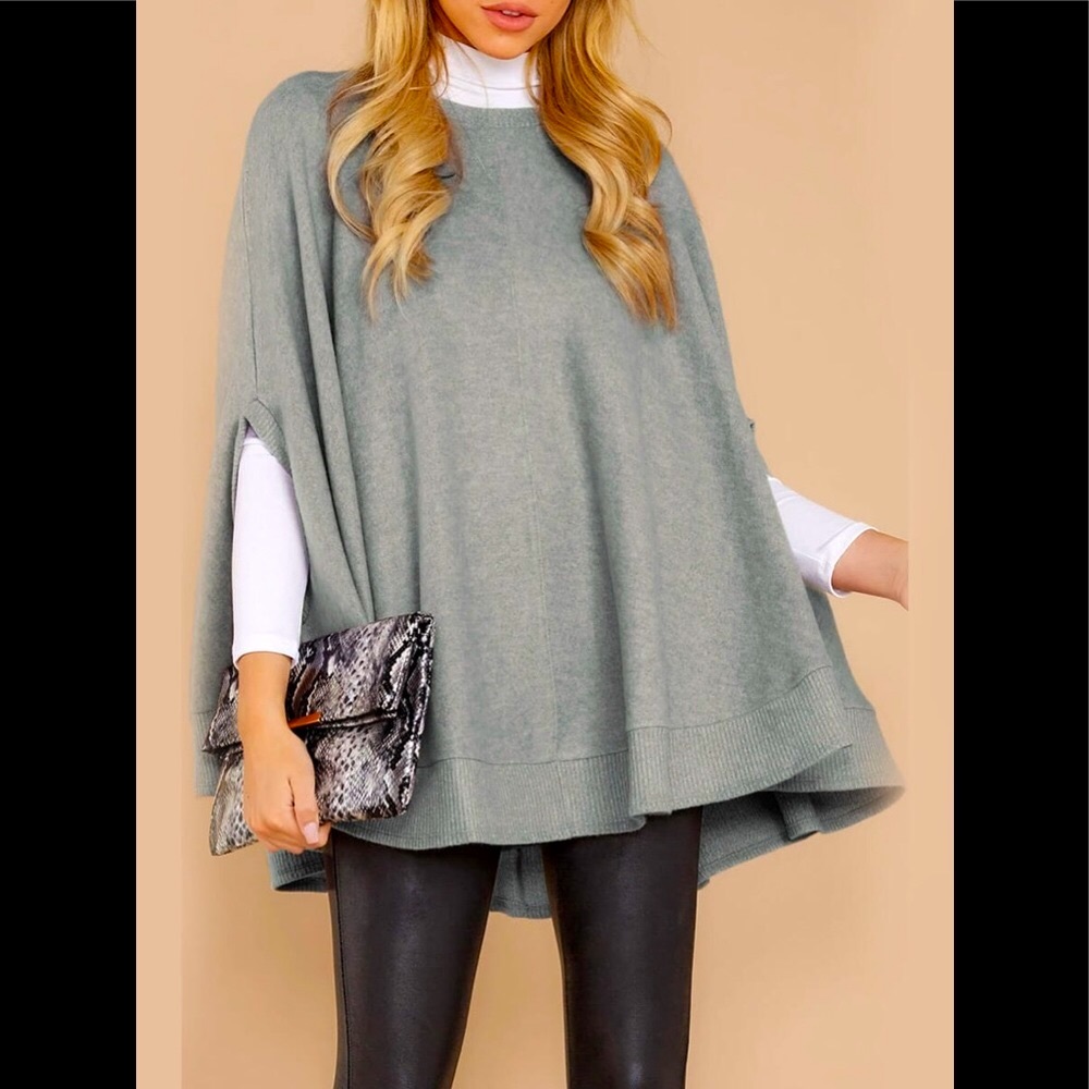 Trendy Cloak Loose Round Kneck Open On Sides Grey Sweater